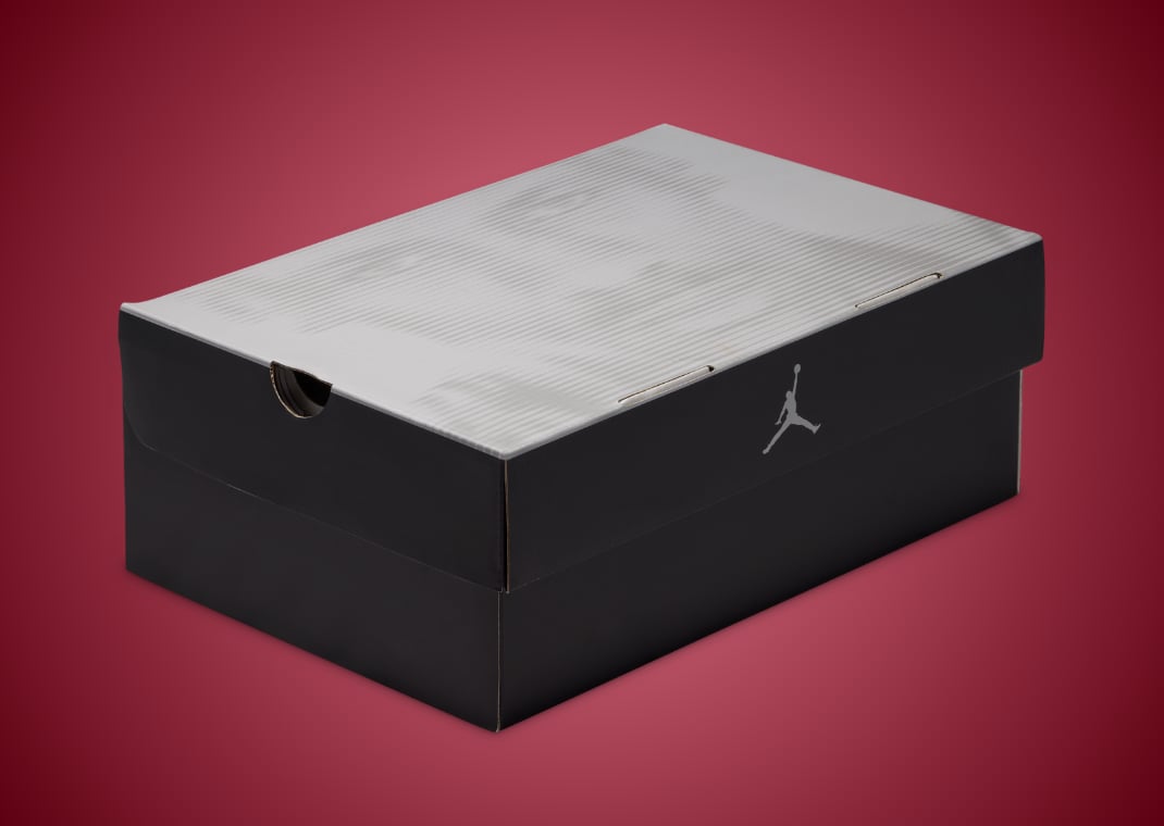Air Jordan 4 Retro Toro Bravo packaging
