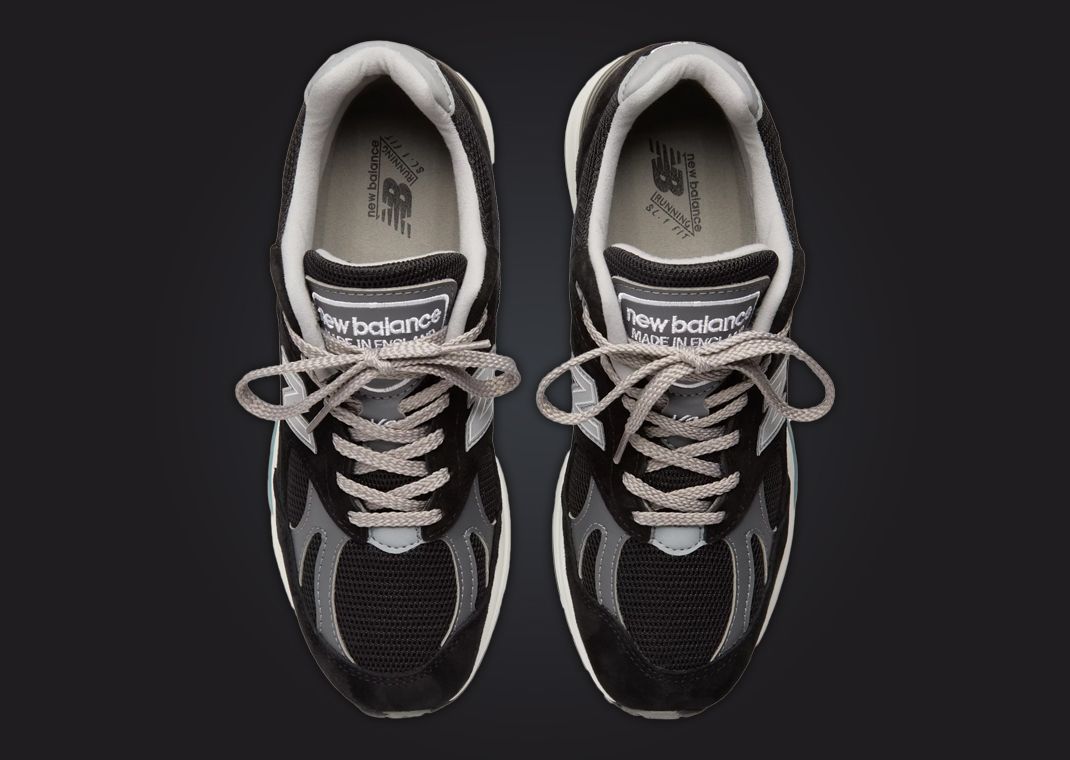 New Balance 991v2 Made in UK Black Top