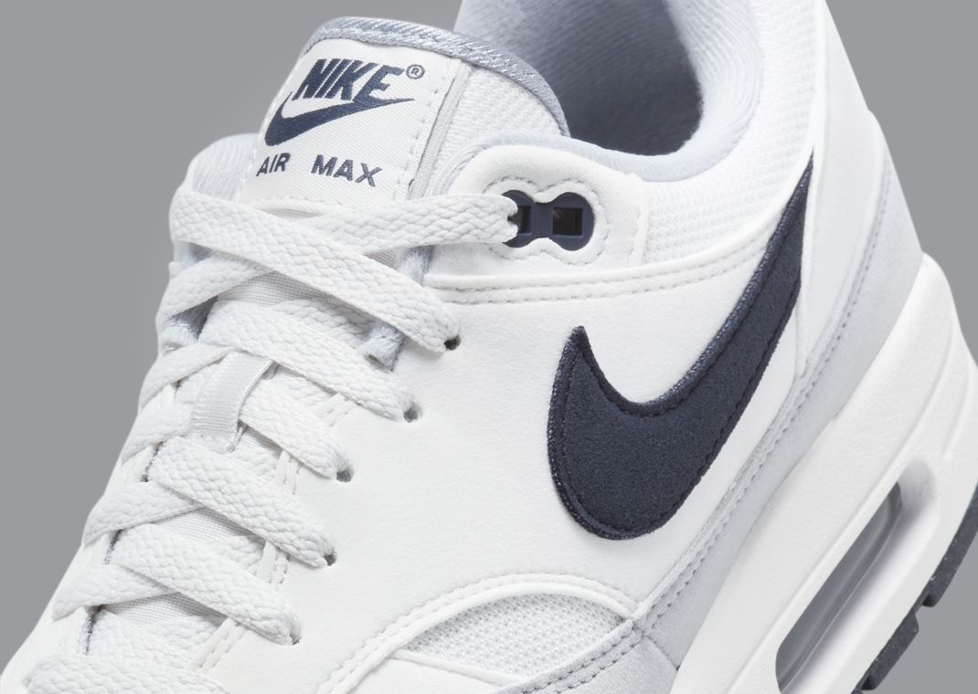 Nike Air Max 1 Platinum Tint Dark Obsidian Tongue