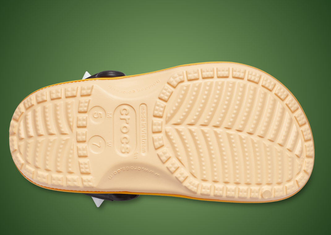 Nintendo x Crocs Classic Clog Bowser - Bottom