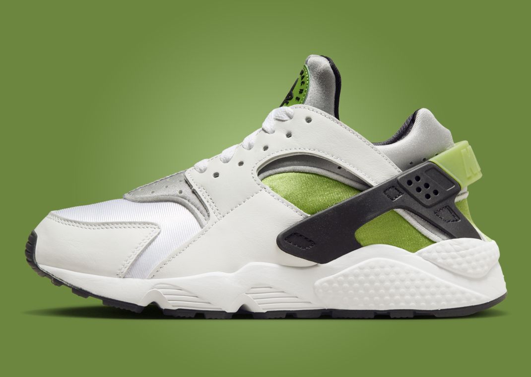 Nike Air Huarache Chlorophyll (W) Lateral