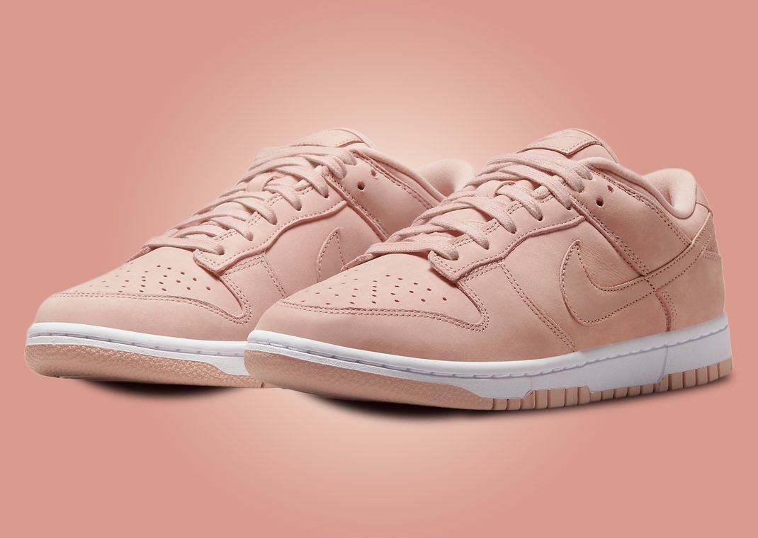 Nike Dunk Low Premium MF Pink Oxford (W)