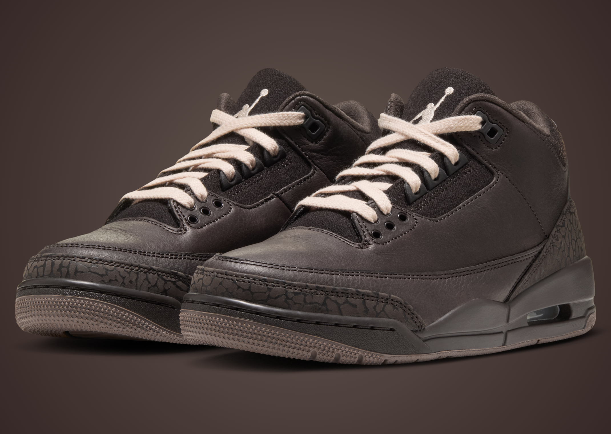 Air Jordan 3 Retro Fireside Angle