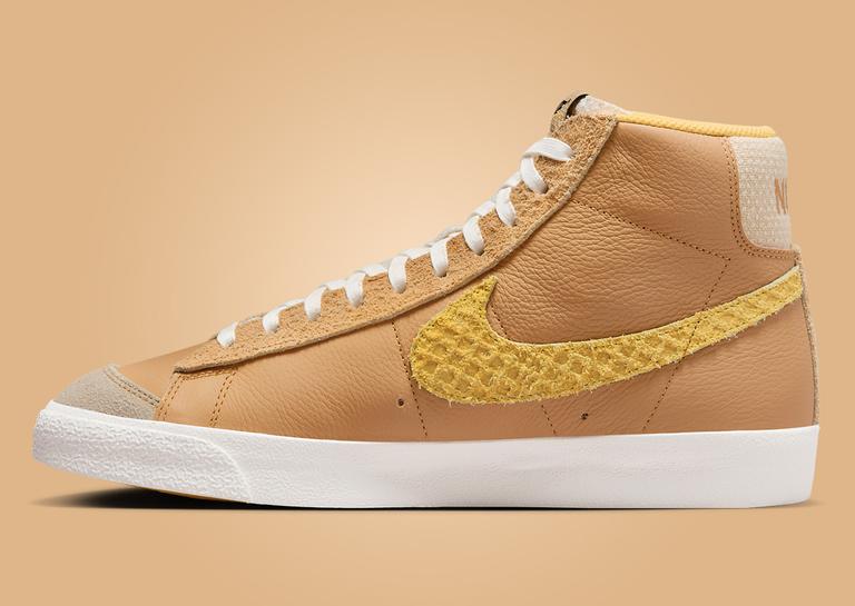 Nike Blazer Mid 77 Waffle 2.0 Medial Right