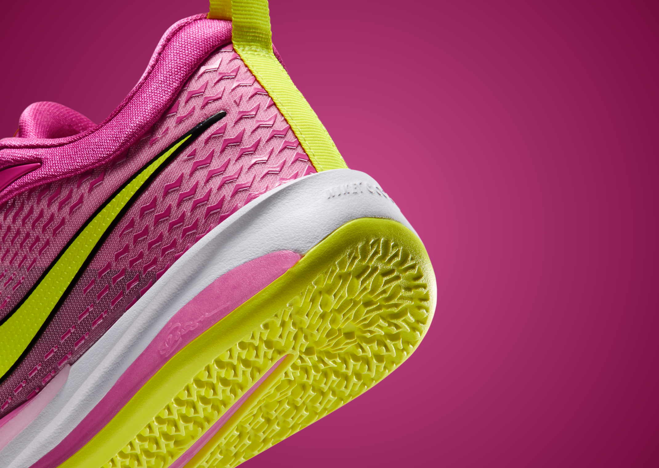 Nike Sabrina 4 Fuel - Heel Detail