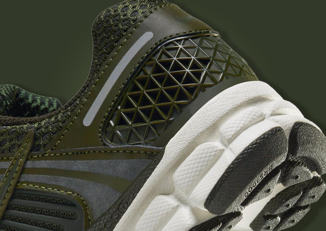 Nike Zoom Vomero 5 Sequoia (W) - FQ8898-325 Up Close Heel View