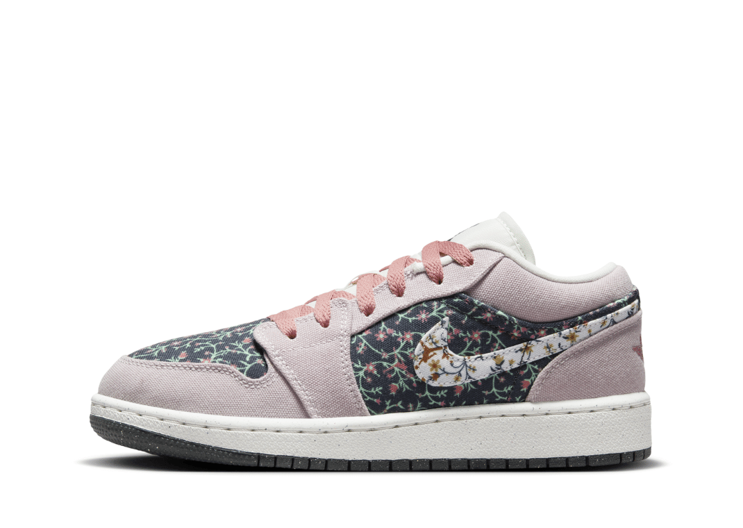 Air Jordan 1 Low SE Floral (GS) Lateral