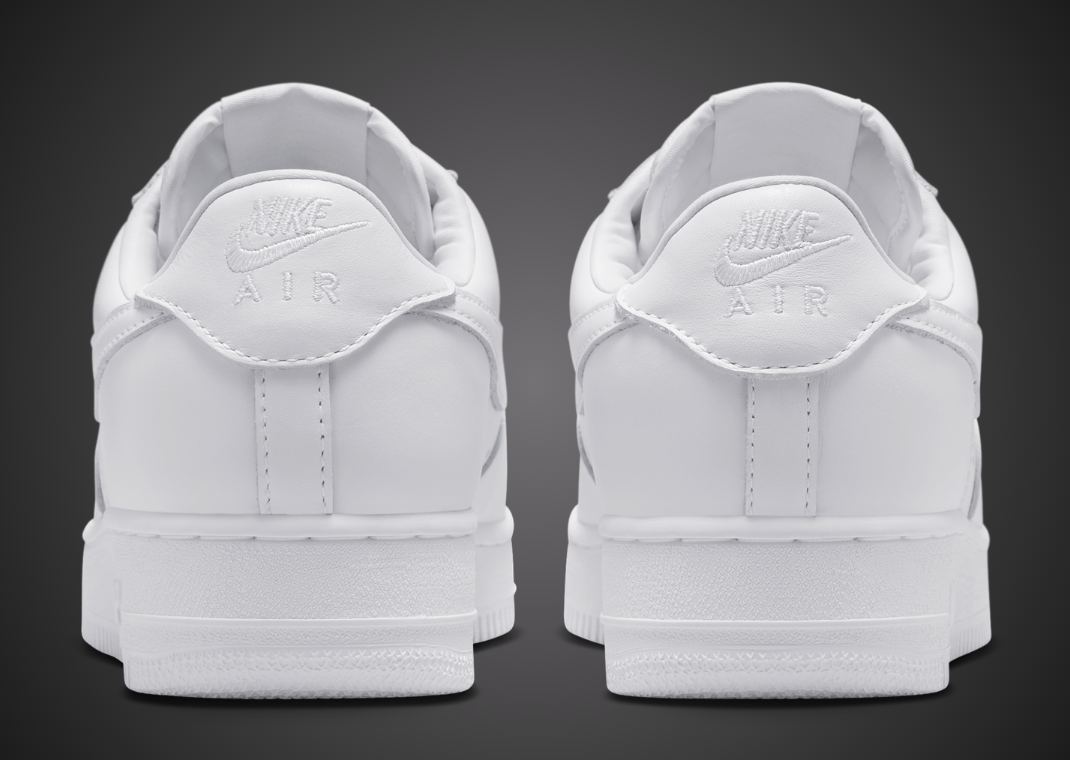Nike Air Force 1 Low ‘01 Triple White Heel