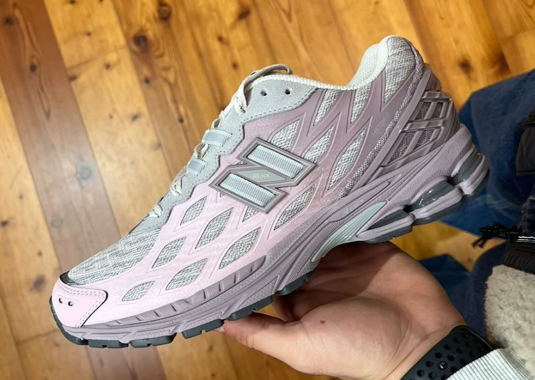 New Balance 1906M Metallic Pink