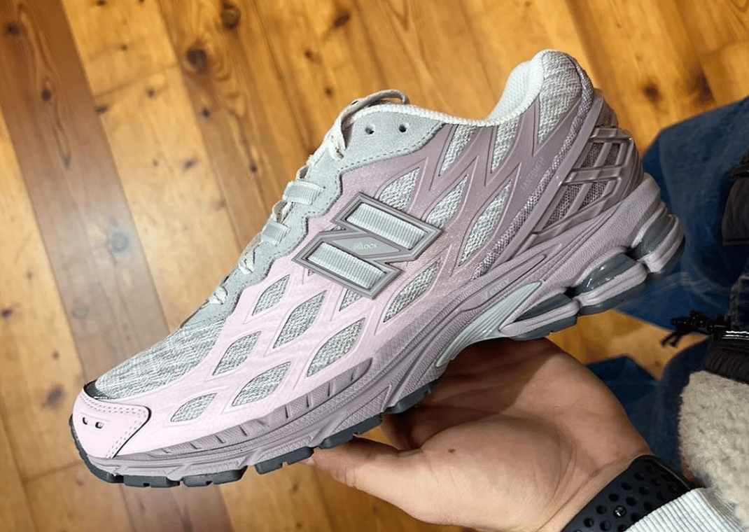 New Balance 1906M Metallic Pink