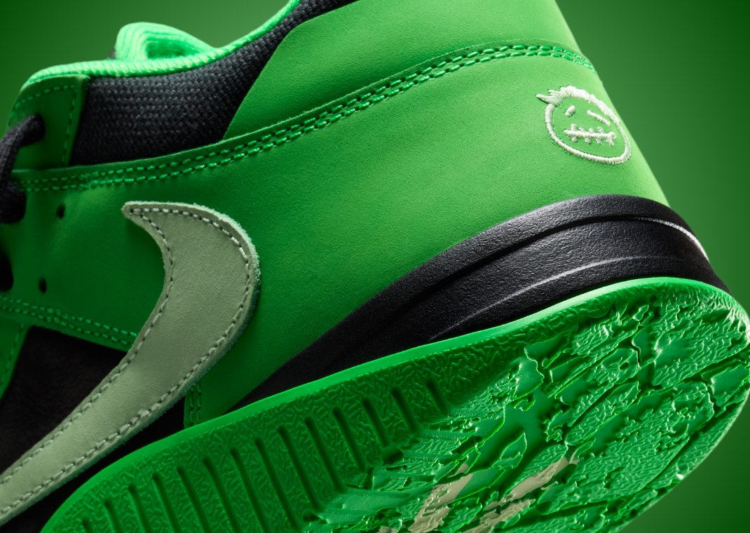Travis Scott Jordan Jumpman Jack Celtics - Heel Detail
