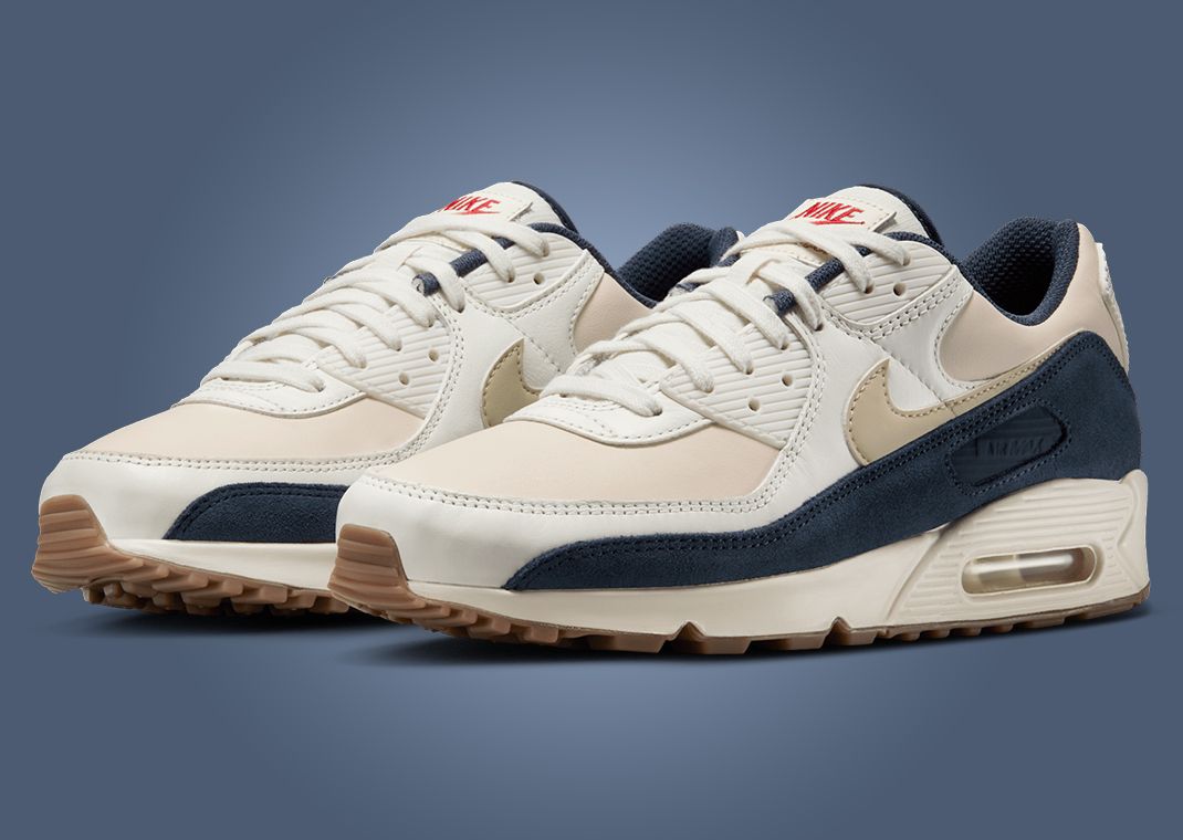 Nike Air Max 90 Independence Day Angle