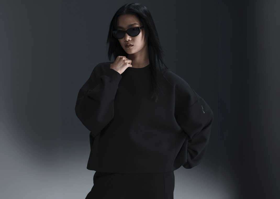 Nike 24.7 ImpossiblySoft Women's Dri-FIT Oversized Crew-Neck Top Black