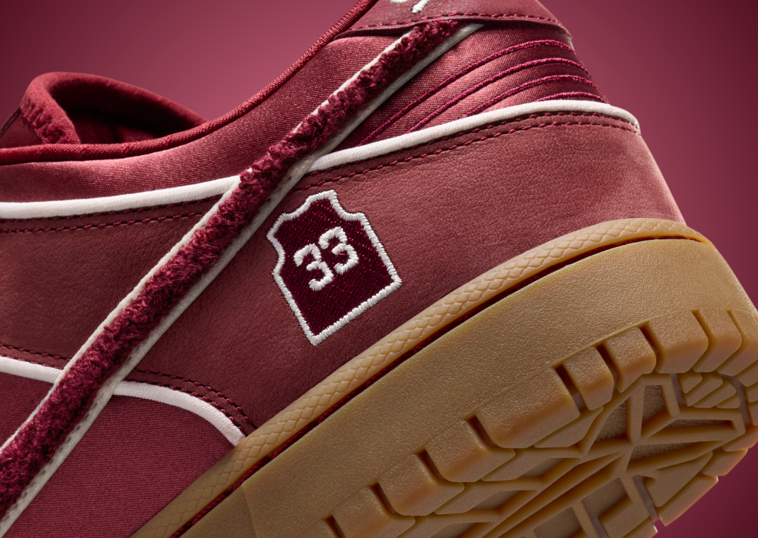 Nike Kobe Dunk Low Protro Lower Merion Away Heel Detail