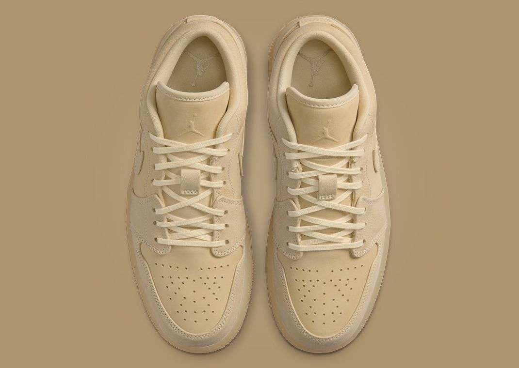 【大人気】★ナイキ★AIR JORDAN 1 LOW Pale Vanilla The Women's Air Jordan 1 Low Pale Vanilla Releases February 2024