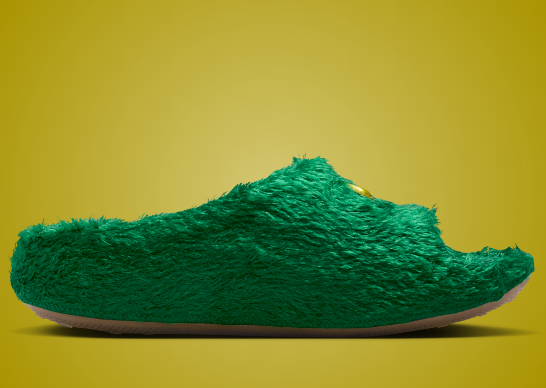 .SWOOSH x Nike ReactX Rejuven8 Slide Kelly Green Medial