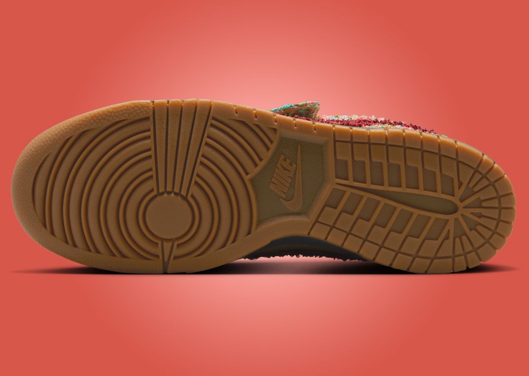 Nike Dunk Low Panda-Monium Green Curry Outsole