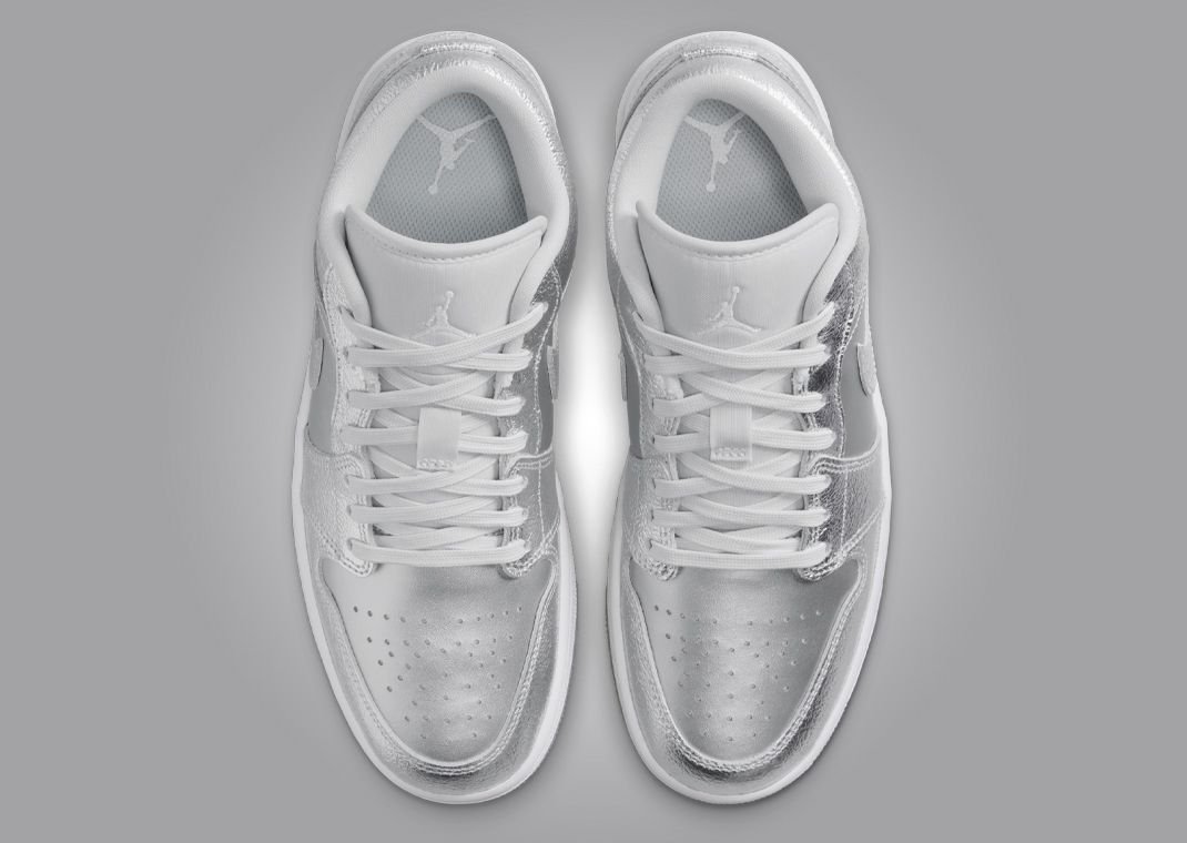 Air Jordan 1 Low SE Metallic Silver (W) Top