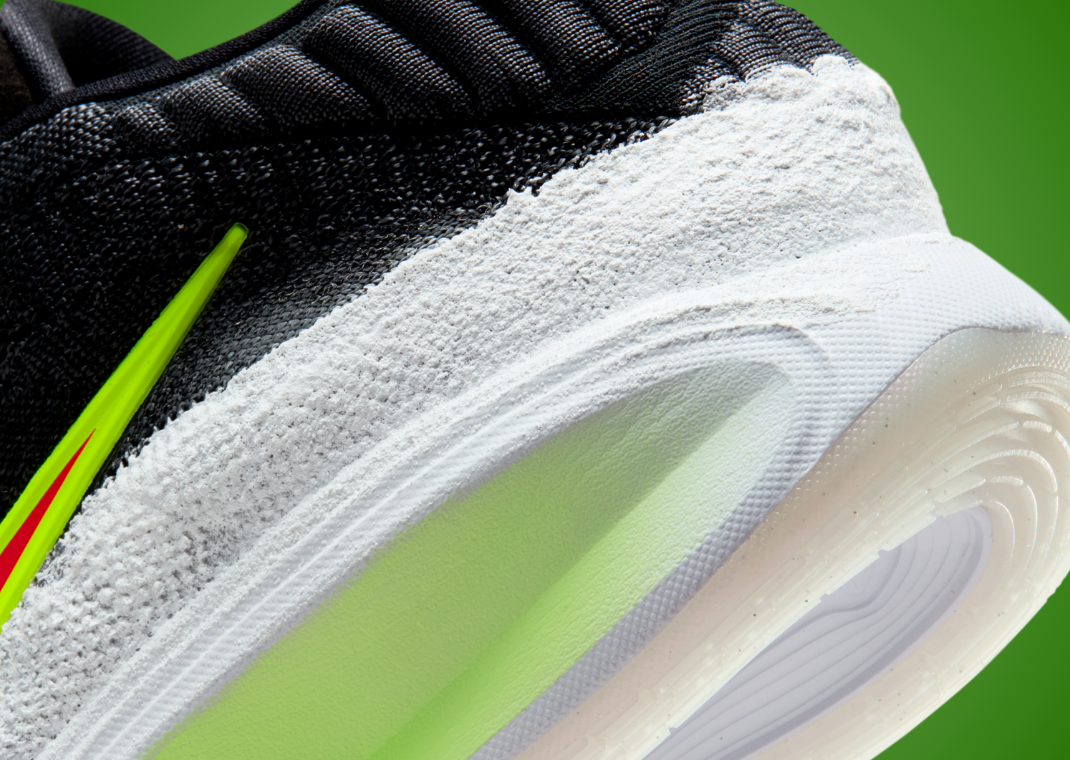 Victor Wembanyama x Nike GT Hustle 3 Christmas Detail