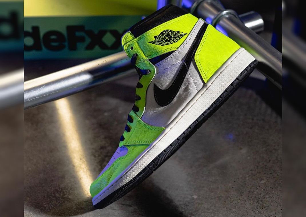 その他 NIKEAIR JORDAN1 RETRO HIGH OG volt 26.5 04f0187ca9111f771f25a201f529a2