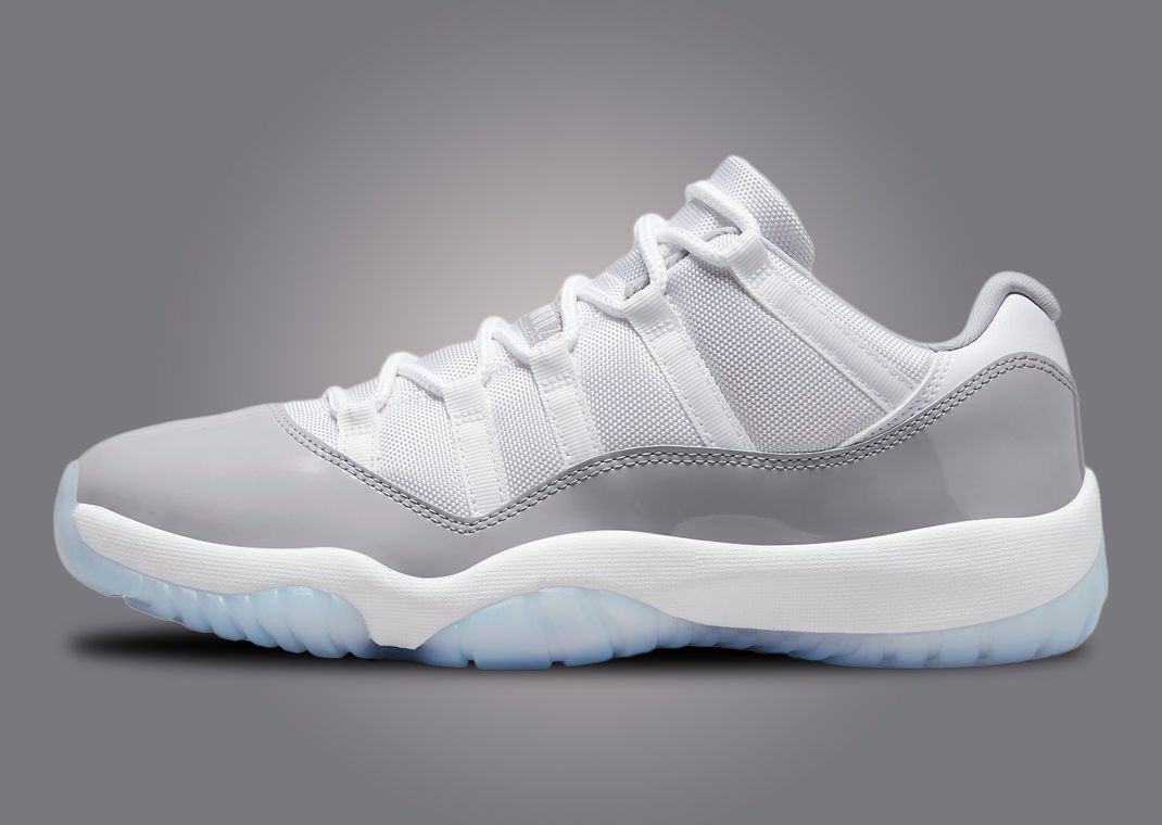 正規品販売！ Official Look At The Air Jordan 11 Low Cement Grey シューズ(男性用)