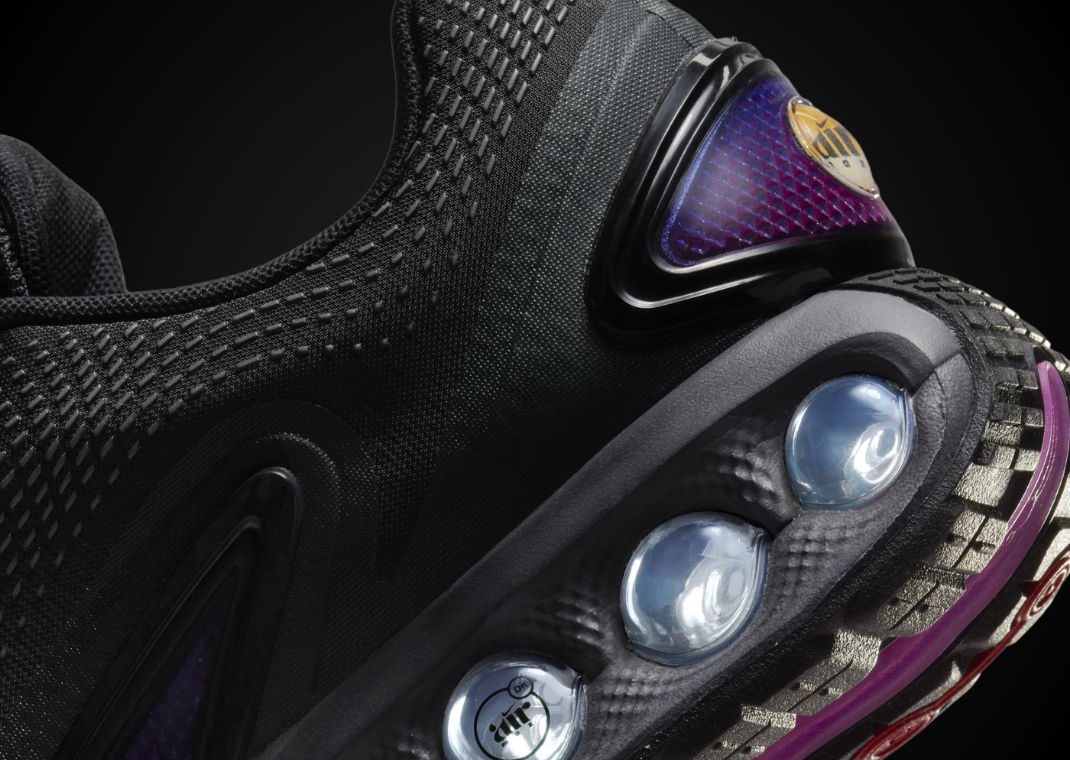 Nike Air Max DN Anthracite Light Crimson Heel
