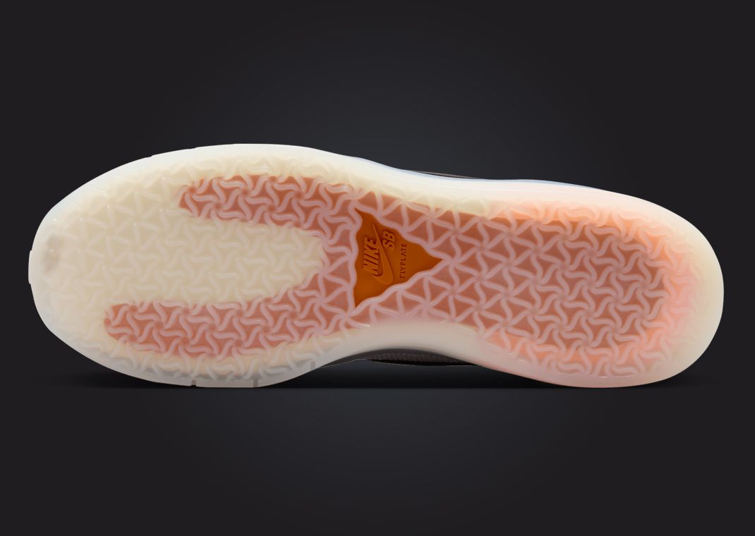 Nike SB PS8 Olympic Outsole