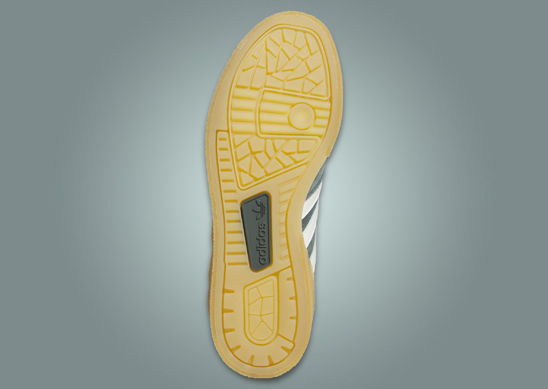 adidas Rivalry Crepe Legend Ivy Outsole