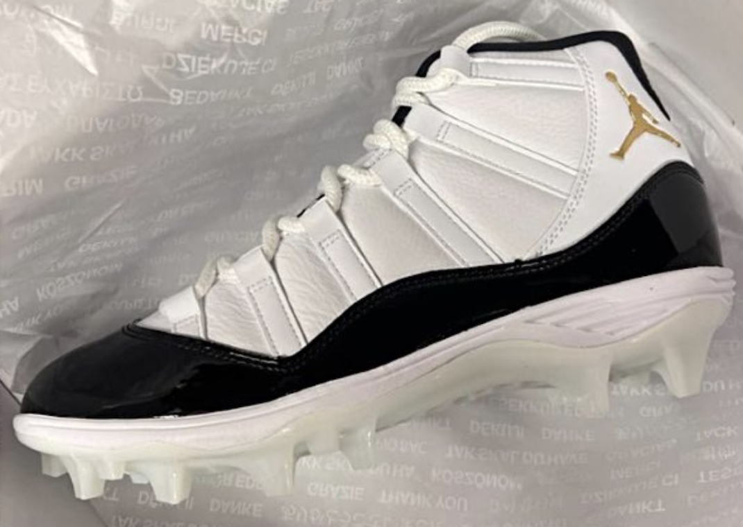 Jordan xi cleat hotsell