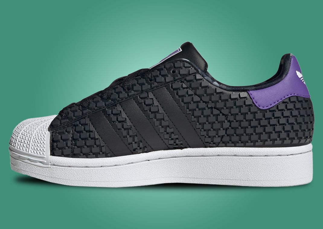 Minecraft x adidas Superstar Obsidian (GS) Medial