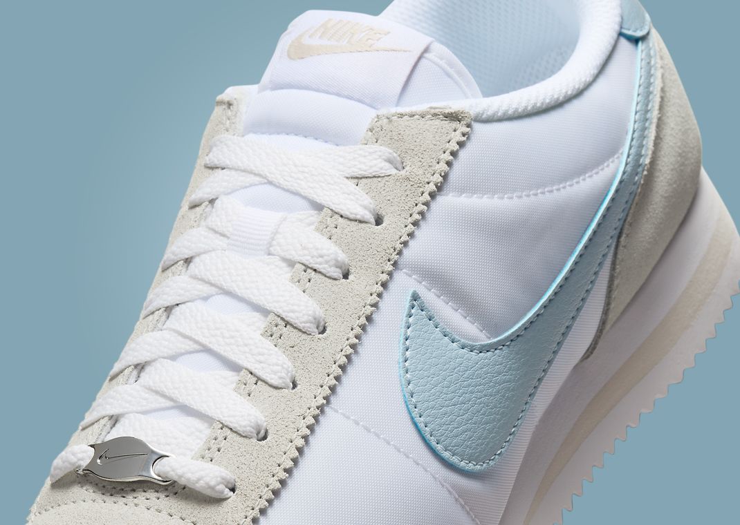 人気 ☆NIKE☆ CORTEZ LIGHT OREWOOD BROWN Nike Cortez Surfaces in 
