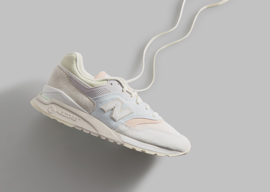Ronnie Fieg Kith x New Balance 997.5 Easter White Ice Blue Peach Lateral