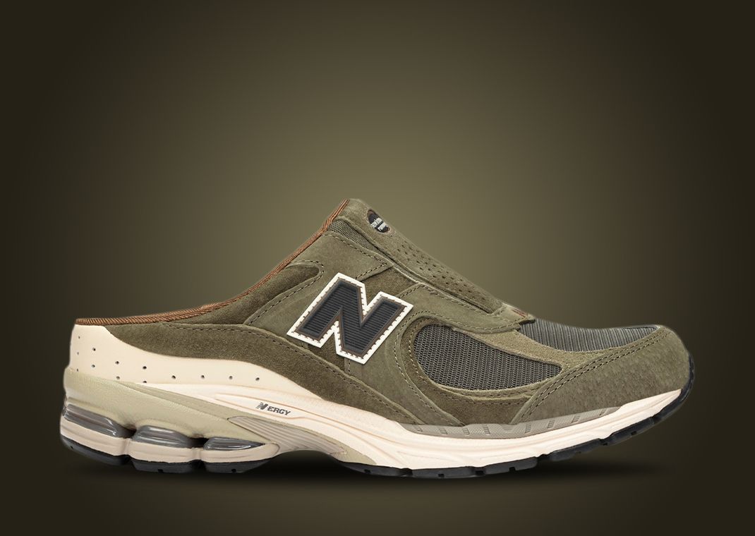 SNS × New Balance 2002R Mule 29.0 SNS Teams Up With New Balance On The 2002R Mule
