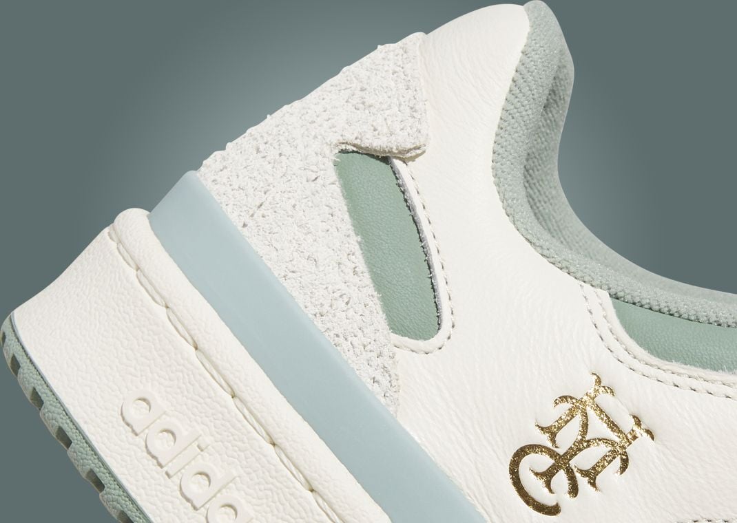Hoop York City x adidas Forum Low Off White