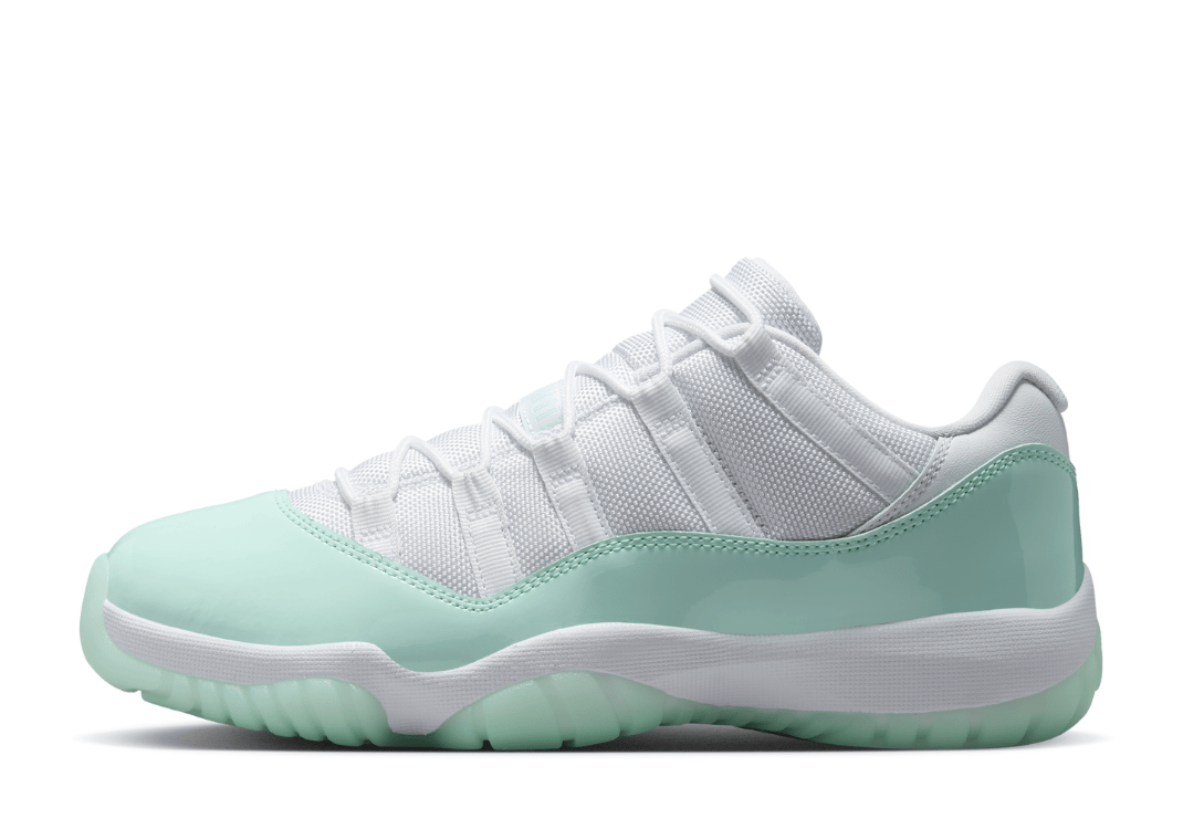 Air Jordan 11 Retro Low Igloo (W)