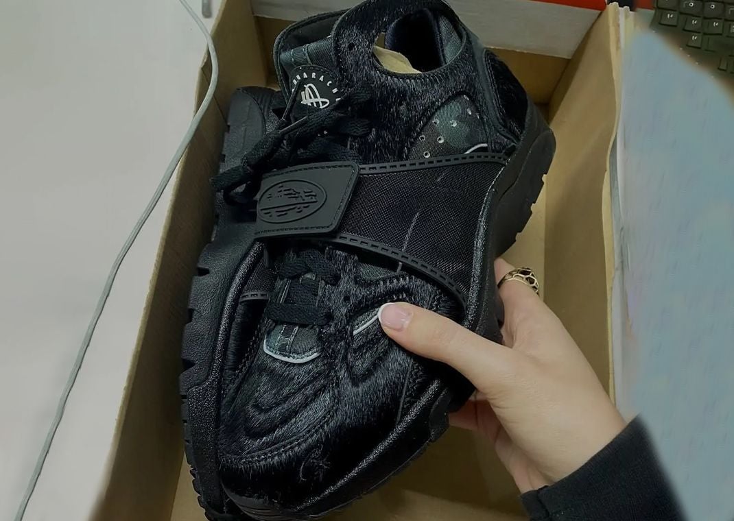 Corteiz x Nike Air Trainer Huarache Black