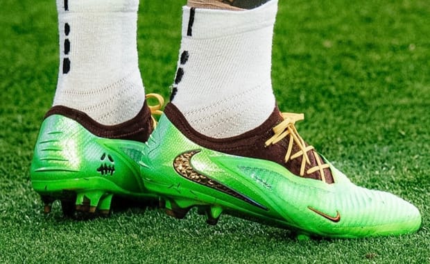 Sicko Mode: Soccer Player Alexis Vega Debuted the Travis Scott Nike Phantom 6 Cleat
