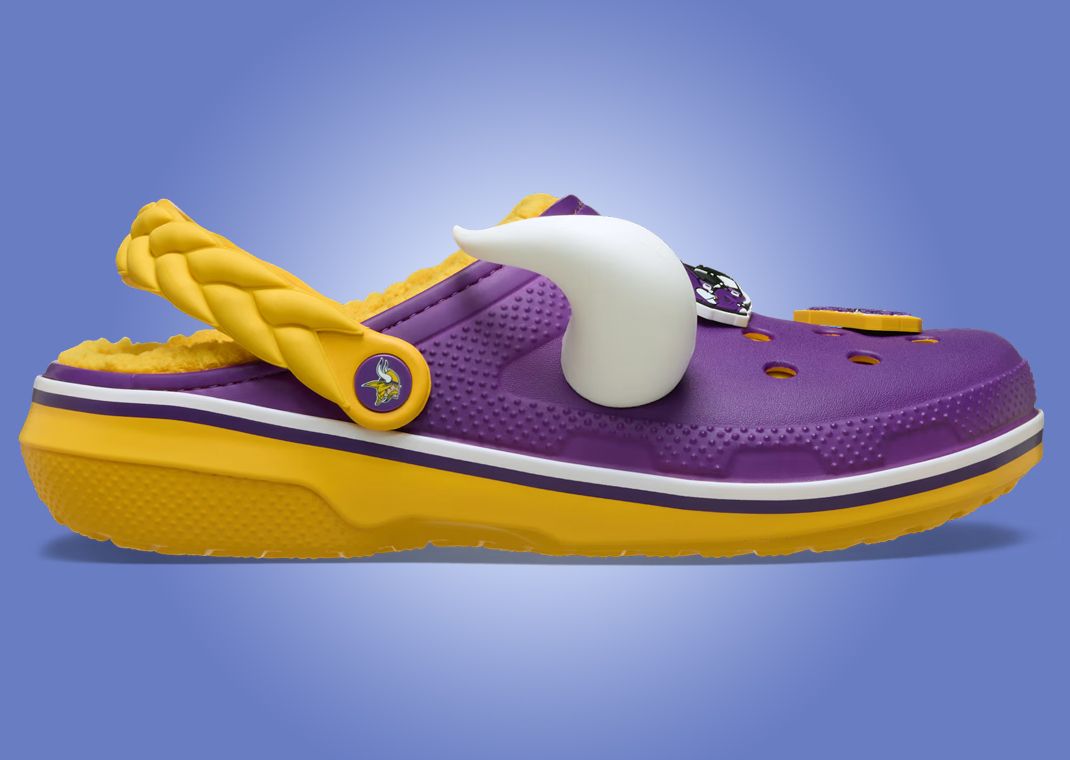 NFL x Crocs Classic Lined Clog Minnesota Vikings