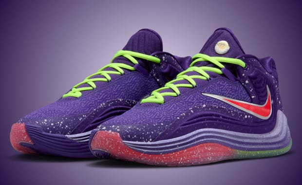 Giannis Gets Ready for a Winter in Milwaukee with Nike Freak 7 Snow Pack Colorway