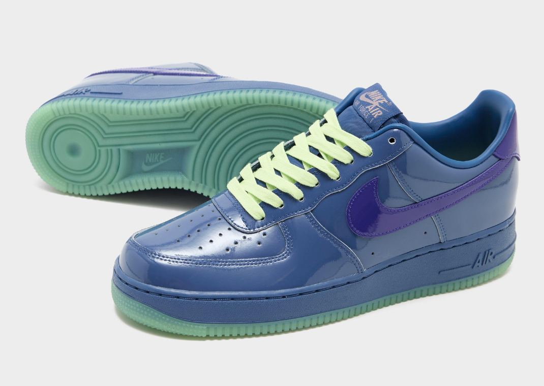 Nike Air Force 1 Low Patent Leather Mystic Navy - Angle