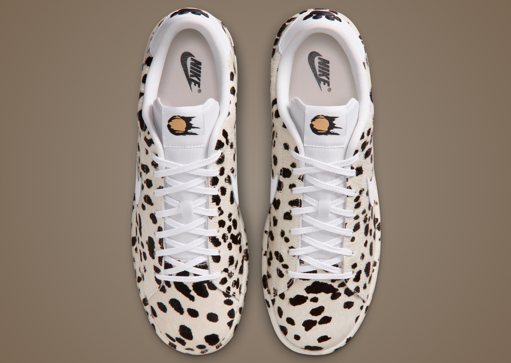 Nike Tennis Classic Chew Dog Dalmatian - Top