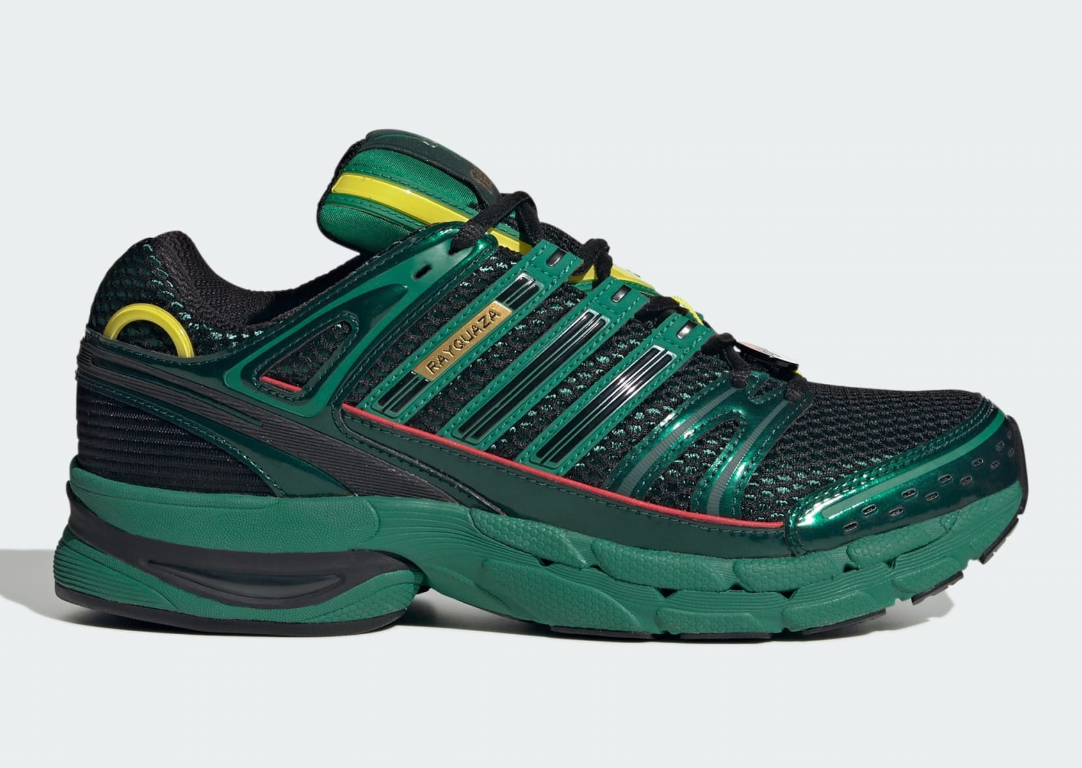 Pokémon x adidas Adistar Control 5 Rayquaza Lateral