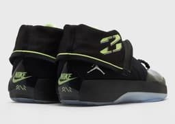 Air Jordan 4028 heel