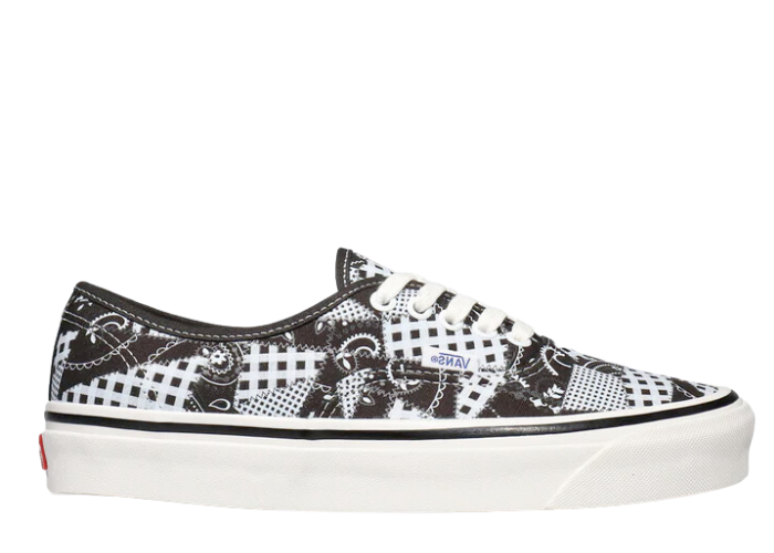Vans Vault UA Authentic 44 DX WP White Black - VN0A7Q5CBM81