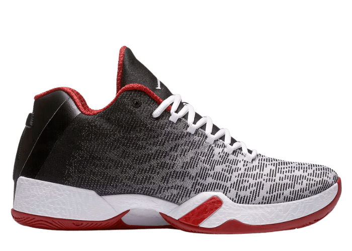 Air Jordan XX9 Low Bulls