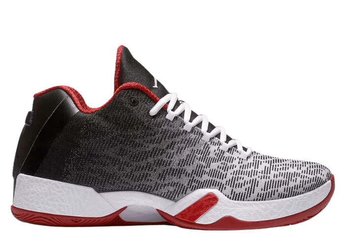 Air Jordan XX9 Low Bulls