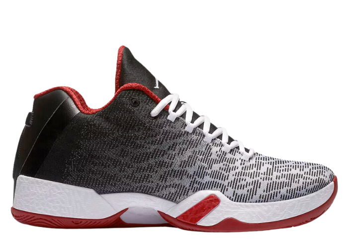 Air Jordan XX9 Low Bulls