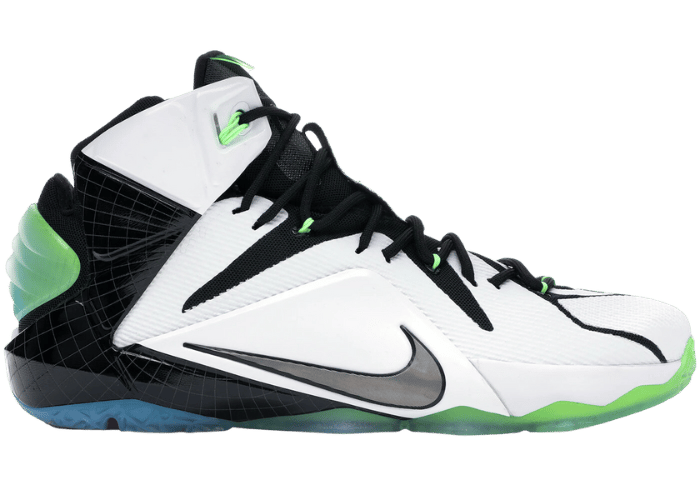 Nike LeBron 12 BHM (2015) - 718825-001/744697-001 Raffles & Where