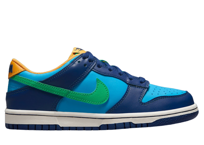 green and yellow dunks gs