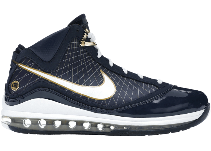 Nike LeBron 7 University of Akron